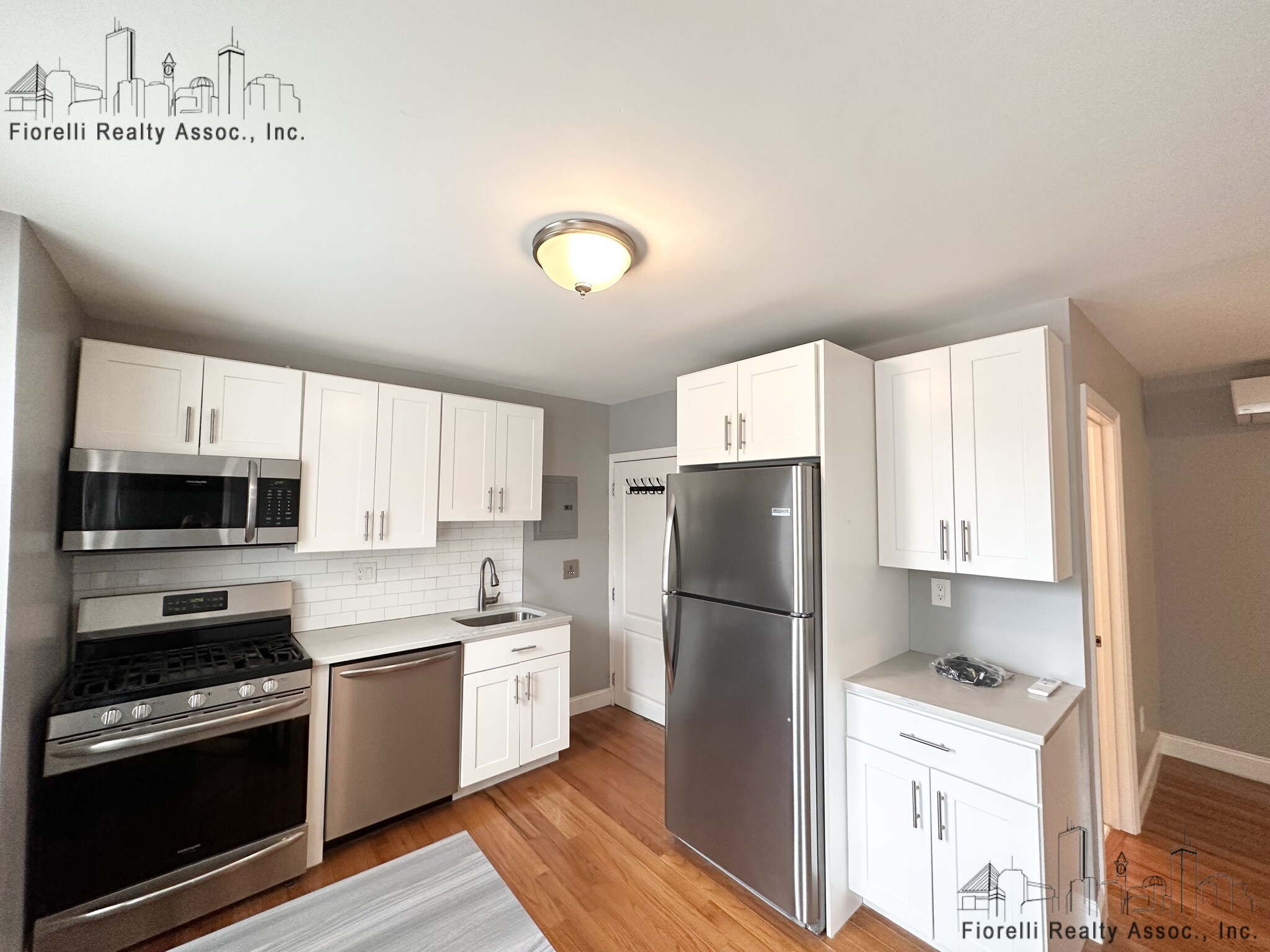 1 bed, 1 bath apartment for rent at 39 Stillman St Unit 1, North End — photo 2 of 7