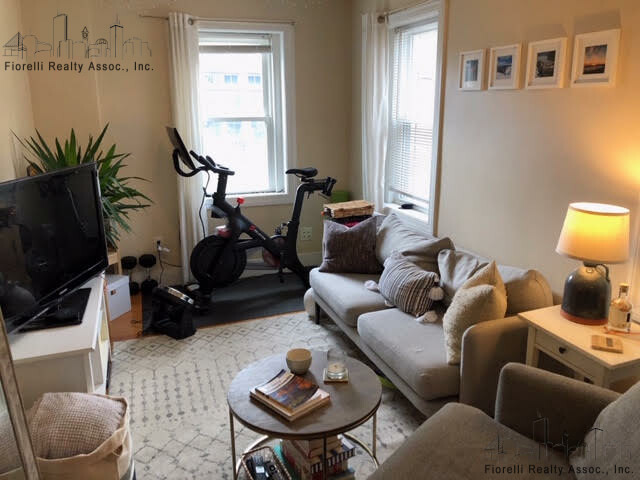 1 bed, 1 bath apartment for rent at 39 Stillman St Unit 2, North End — photo 4 of 5
