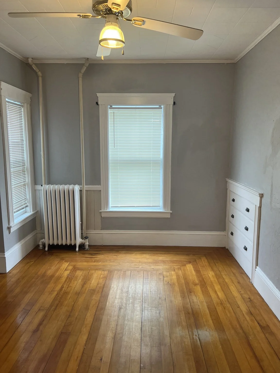 3 bed, 1 bath apartment for rent at 39 Tower St Unit 1, Worcester — photo 3 of 10