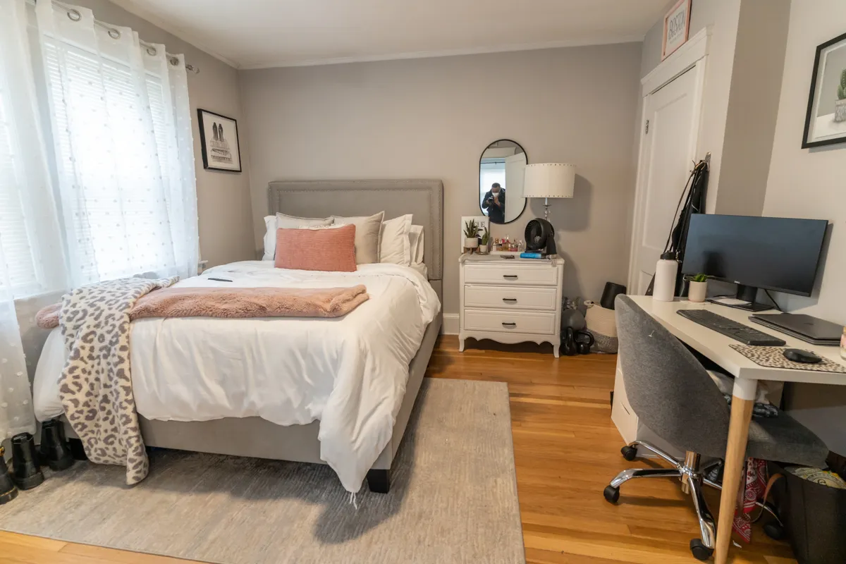 3 bed, 1 bath apartment for rent at 39 Trapelo St Unit 1, Brighton — photo 5 of 13