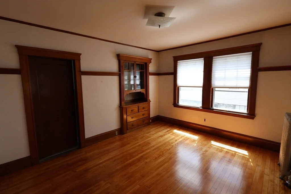 2 bed, 1 bath apartment for rent at 39 Trowbridge Unit 1, East Arlington — photo 5 of 13