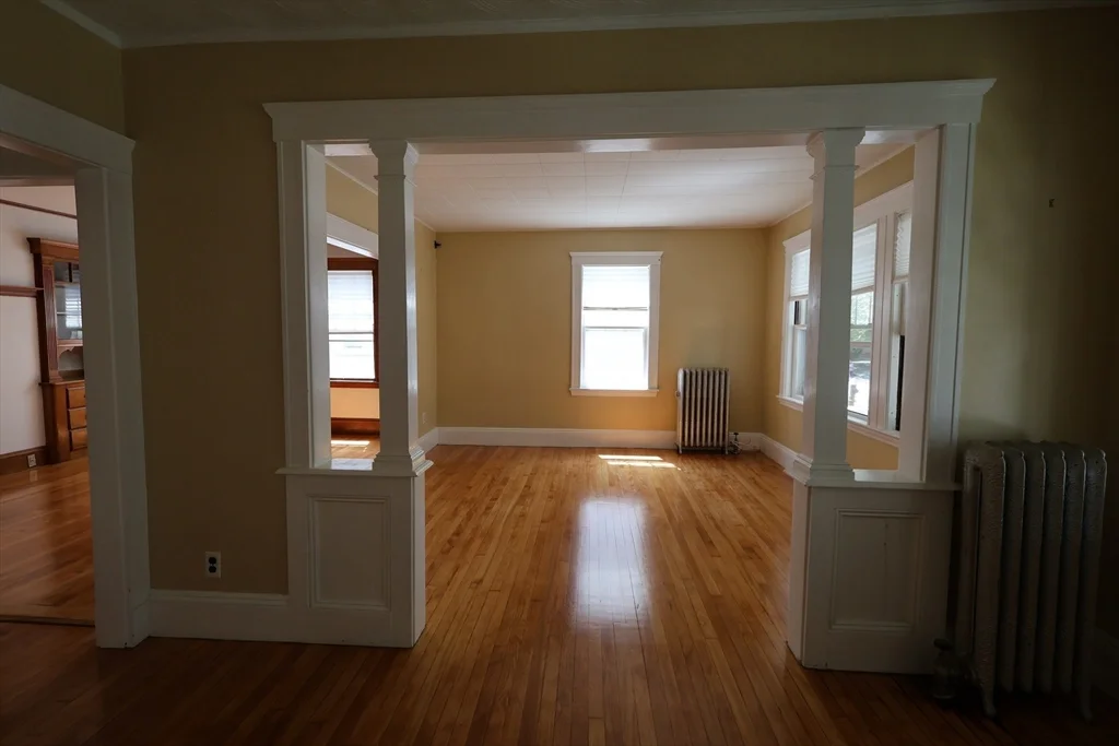 2 bed, 1 bath apartment for rent at 39 Trowbridge Unit 1, East Arlington — photo 2 of 13