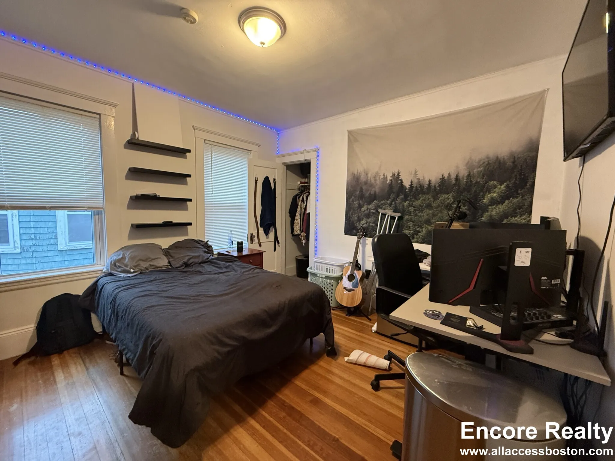 3 bed, 1 bath apartment for rent at 39 Turner St Unit 03, Oak Square — photo 9 of 18