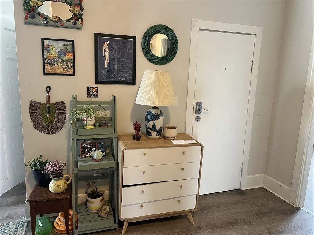 3 bed, 1 bath apartment for rent at 39 Union St Unit 3, Brighton — photo 12 of 13
