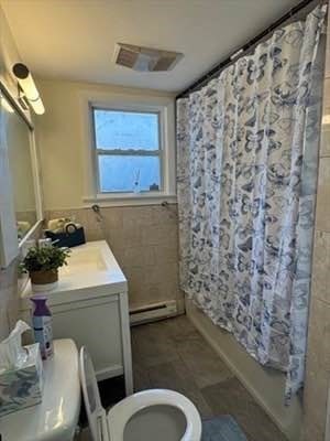 3 bed, 1 bath apartment for rent at 39 W L St, Lowell — photo 9 of 13