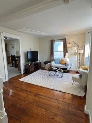 3 bed, 1 bath apartment for rent at 39 W L St, Lowell — photo 3 of 13