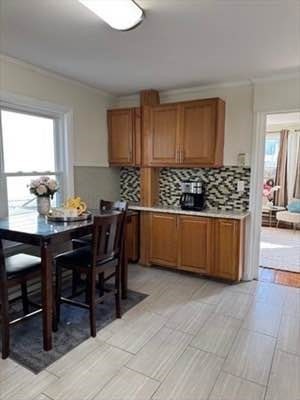 3 bed, 1 bath apartment for rent at 39 W L St, Lowell — photo 5 of 13