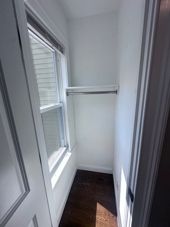 3 bed, 1 bath apartment for rent at 39 West Walnut Park Unit 2, Roxbury — photo 8 of 13