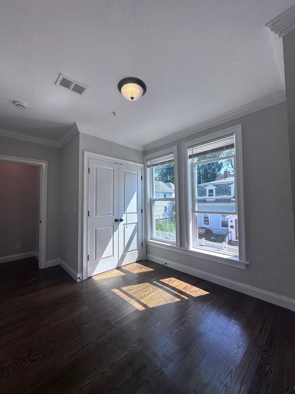 3 bed, 1 bath apartment for rent at 39 West Walnut Park Unit 2, Roxbury — photo 11 of 13