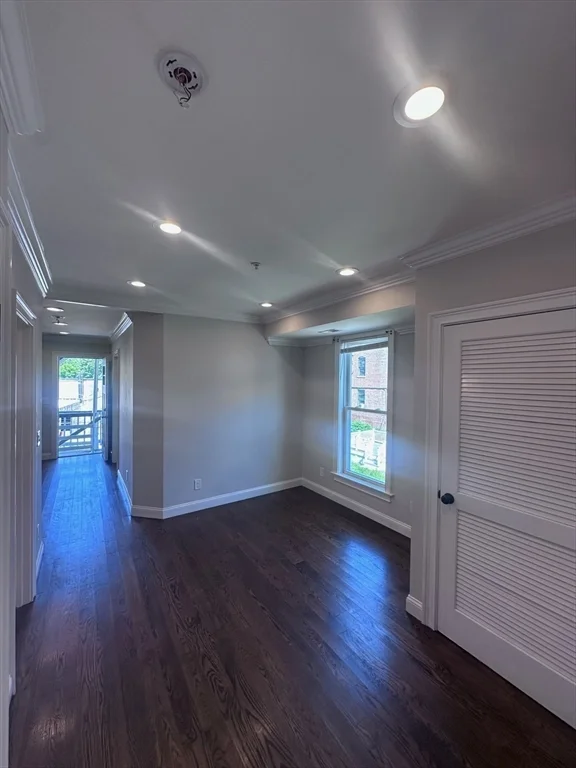 3 bed, 1 bath apartment for rent at 39 W Walnut Park Unit 3, Jamaica Plain — photo 3 of 13