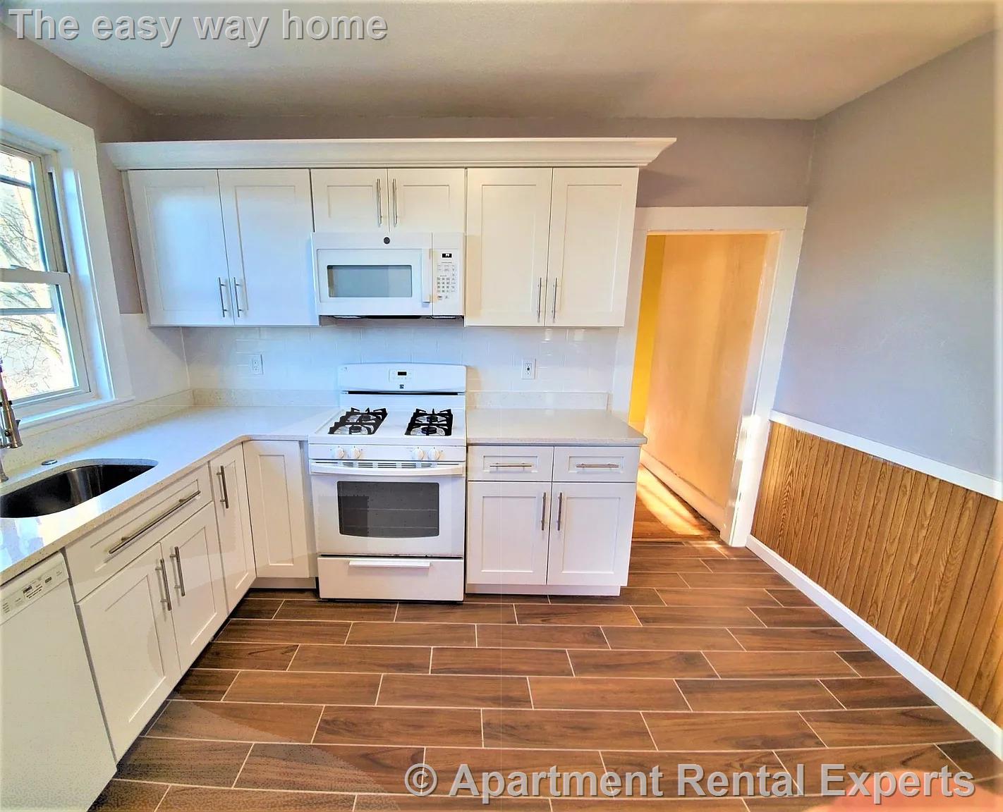 3 bed, 1 bath apartment for rent at 39 Waterhouse St Unit 3, Teele Square — photo 1 of 13