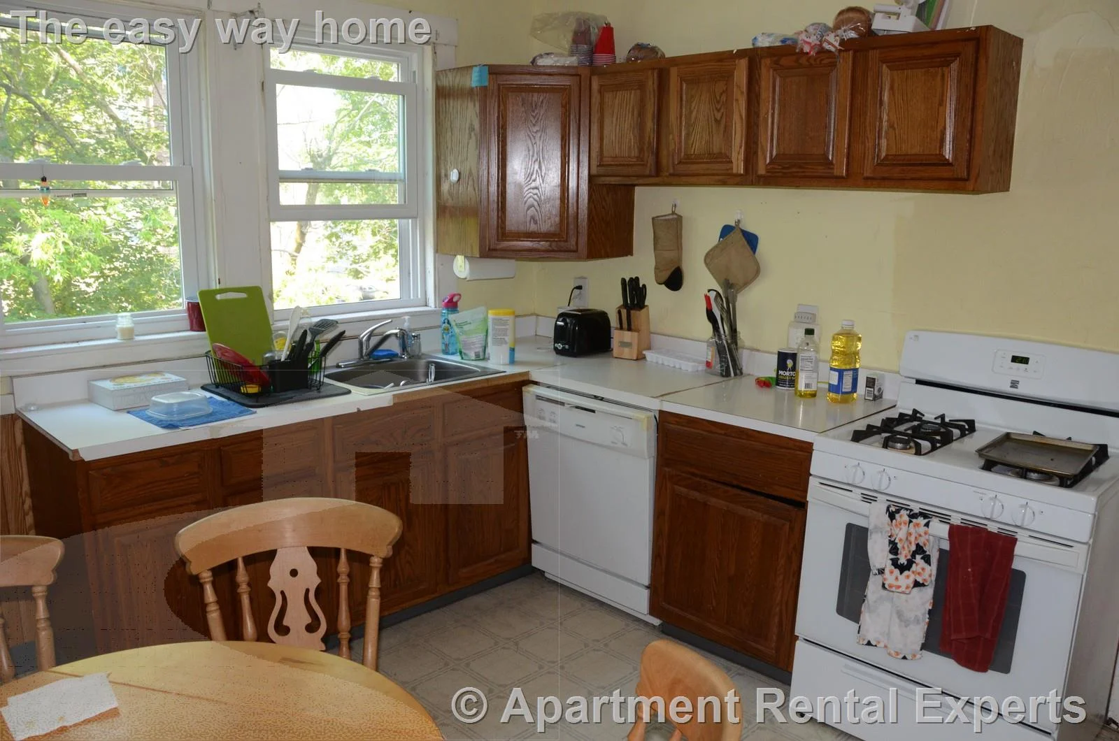 3 bed, 1 bath apartment for rent at 39 Waterhouse St Unit 3, Teele Square — photo 9 of 14