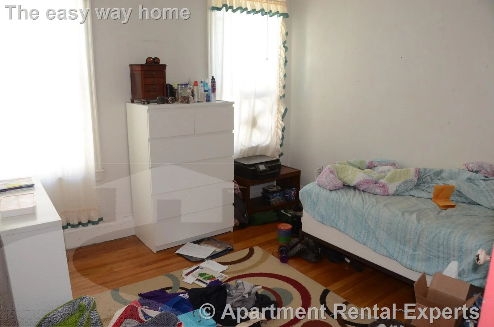 3 bed, 1 bath apartment for rent at 39 Waterhouse St Unit 3, Teele Square — photo 4 of 14