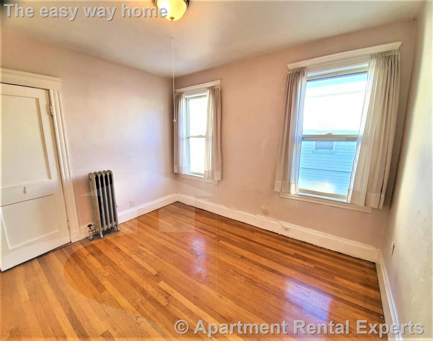 3 bed, 1 bath apartment for rent at 39 Waterhouse St Unit 3, Teele Square — photo 5 of 13