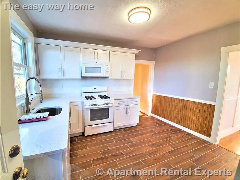 3 bed, 1 bath apartment for rent at 39 Waterhouse St Unit 3, Teele Square — photo 2 of 13