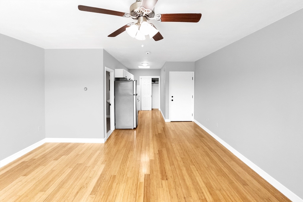 Studio bed, 1 bath apartment for rent at 39 Willow St Unit 2, West Roxbury — photo 4 of 8