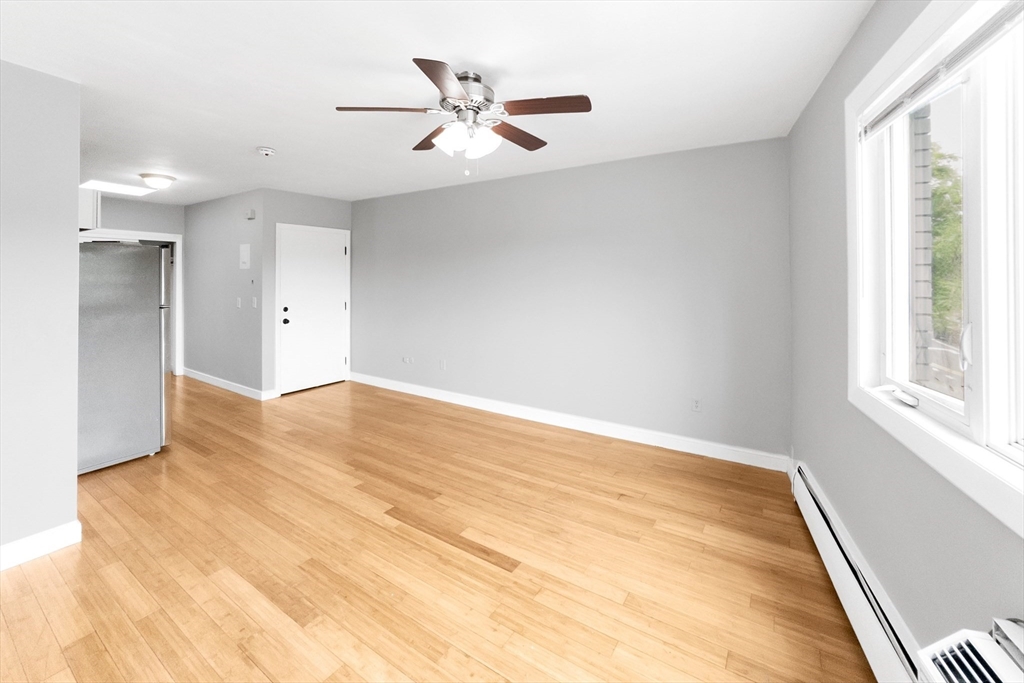 Studio bed, 1 bath apartment for rent at 39 Willow St Unit 2, West Roxbury — photo 5 of 8