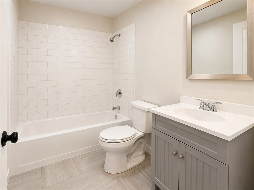 Studio bed, 1 bath apartment for rent at 39 Willow St Unit 4, West Roxbury — photo 5 of 6