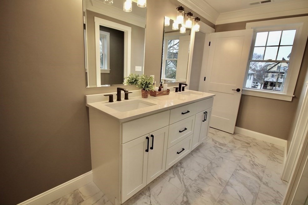 4 bed, 3 bath apartment for rent at 39 Winter St Unit 39, Arlington — photo 24 of 33