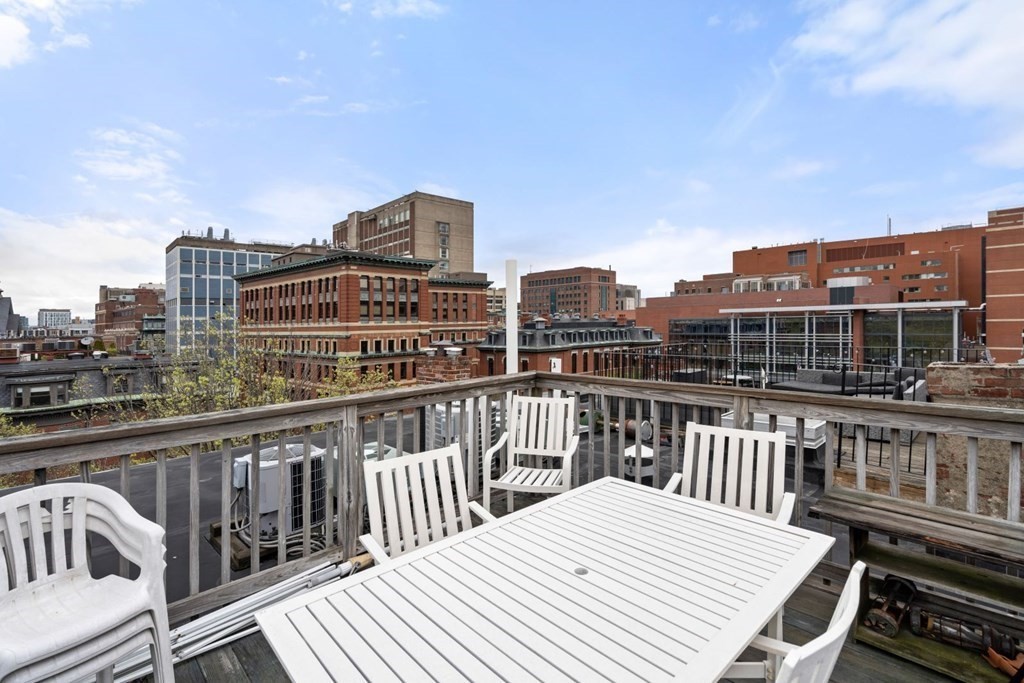 2 bed, 1 bath apartment for rent at 39 Worcester Sq Unit 5, South End — photo 17 of 22