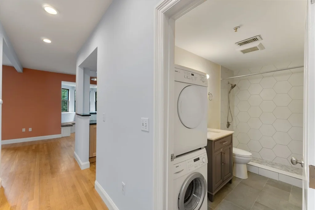 2 bed, 1 bath apartment for rent at 39 Worcester Sq Unit PH 5, South End — photo 15 of 20