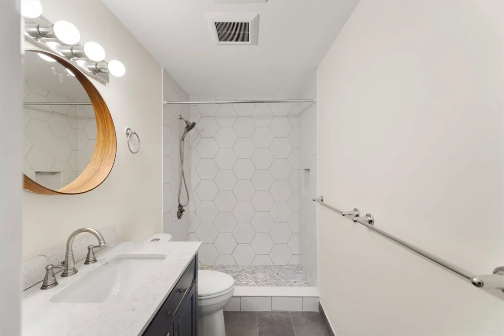 2 bed, 1 bath apartment for rent at 39 Worcester Sq Unit PH 5, South End — photo 16 of 20
