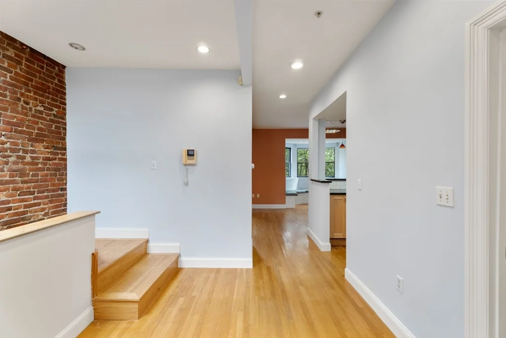2 bed, 1 bath apartment for rent at 39 Worcester Sq Unit PH 5, South End — photo 10 of 20