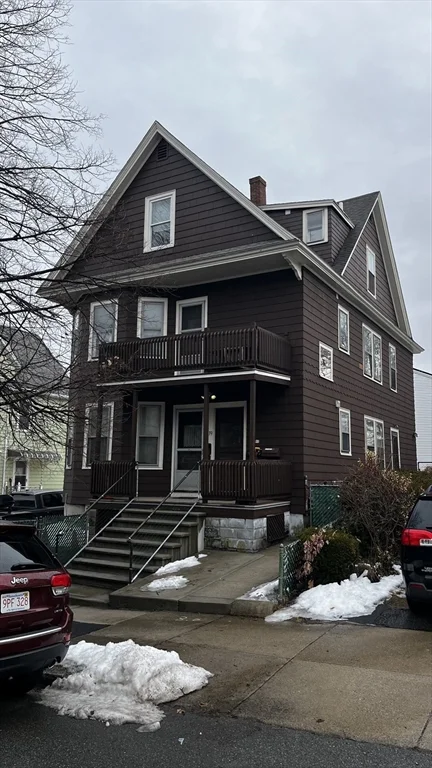 1 bed, 1 bath apartment for rent at 39 Wyoming Ave Unit 2, Malden