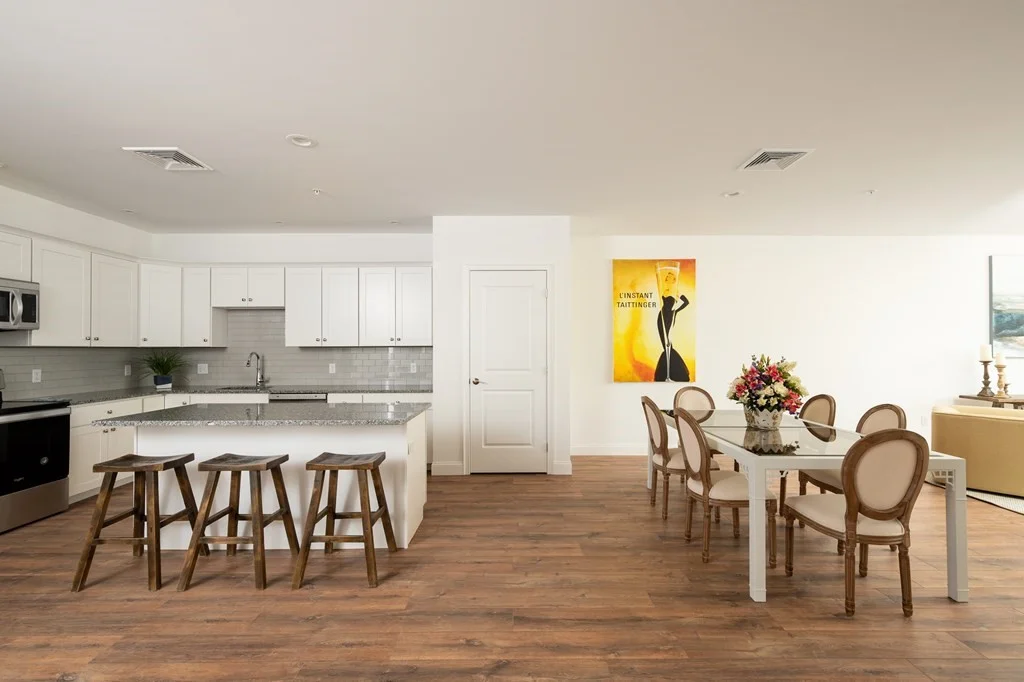 2 bed, 2 bath apartment for rent at 390 Chief Justice Cushing Hwy Unit 202, Cohasset — photo 2 of 16