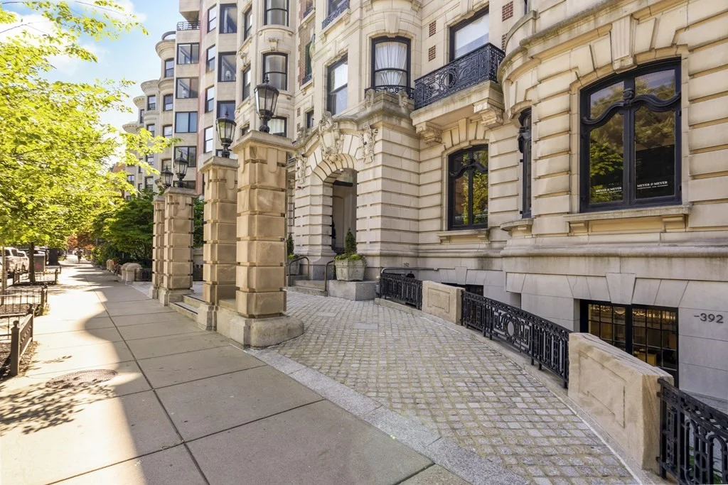 2 bed, 1 bath apartment for rent at 390 Commonwealth Ave Unit 205, Back Bay — photo 16 of 17