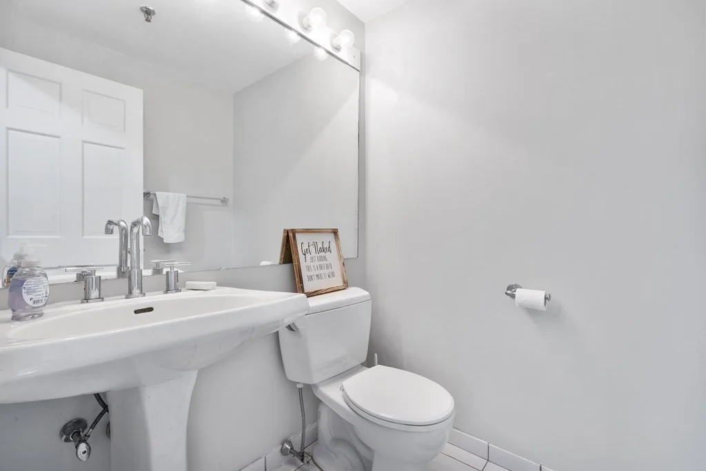 2 bed, 1 bath apartment for rent at 390 Commonwealth Ave Unit 205, Back Bay — photo 13 of 17