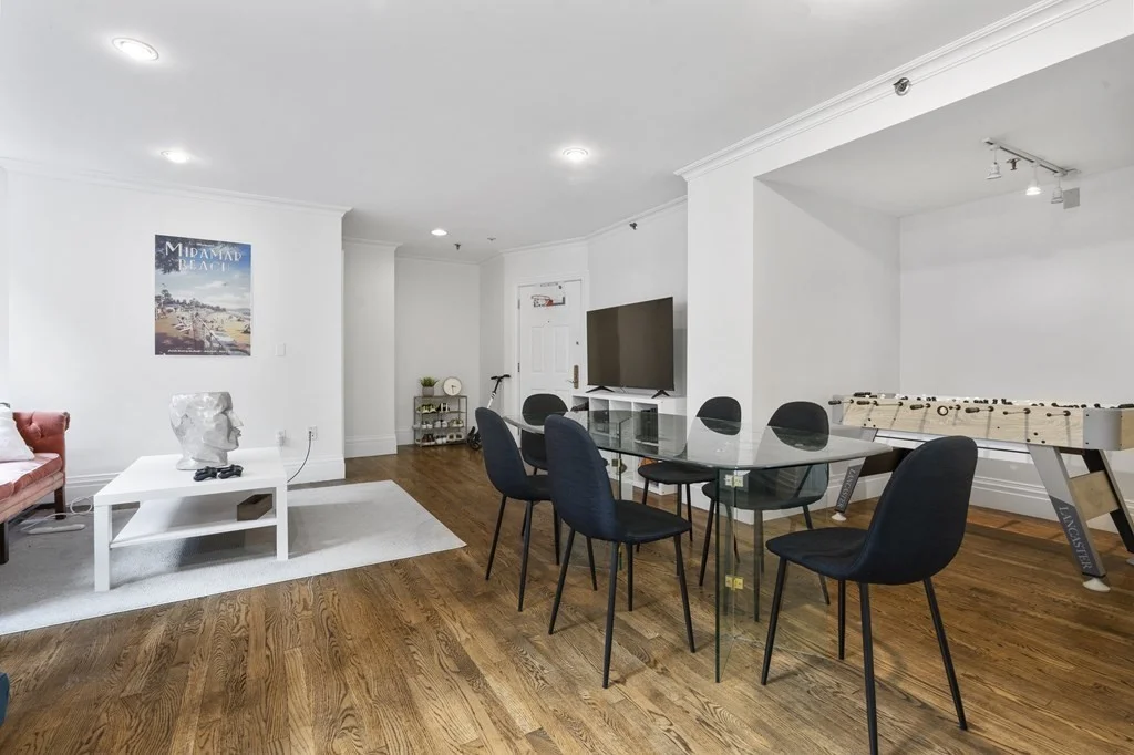 2 bed, 1 bath apartment for rent at 390 Commonwealth Ave Unit 205, Back Bay
