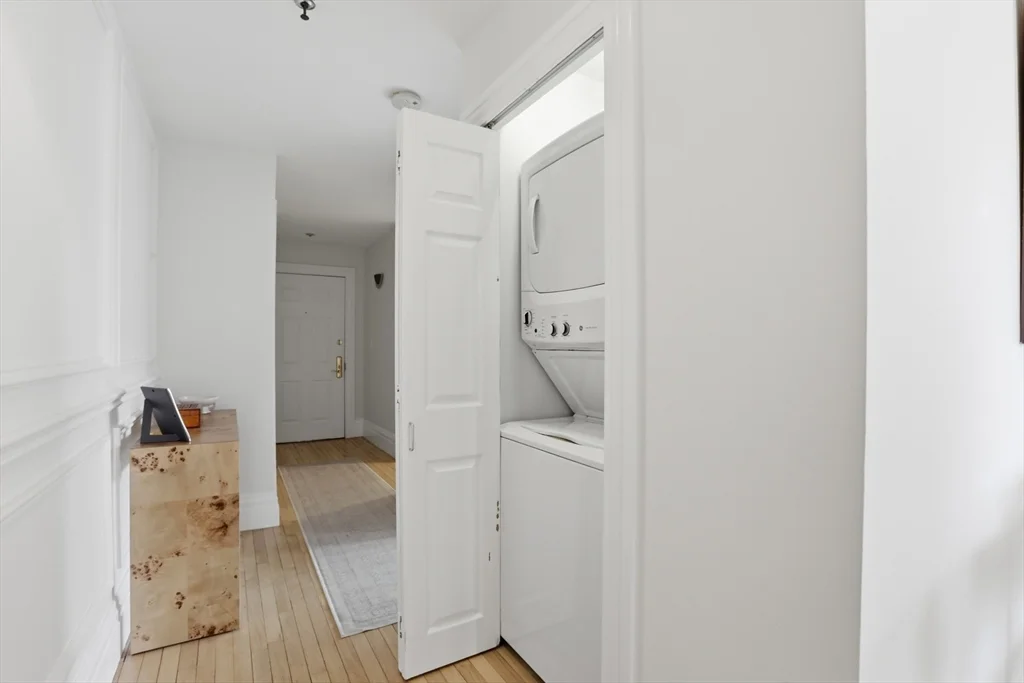 2 bed, 1 bath apartment for rent at 390 Commonwealth Ave Unit 801, Back Bay — photo 11 of 17