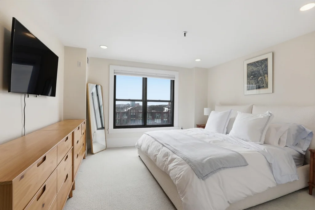 2 bed, 1 bath apartment for rent at 390 Commonwealth Ave Unit 801, Back Bay — photo 10 of 17