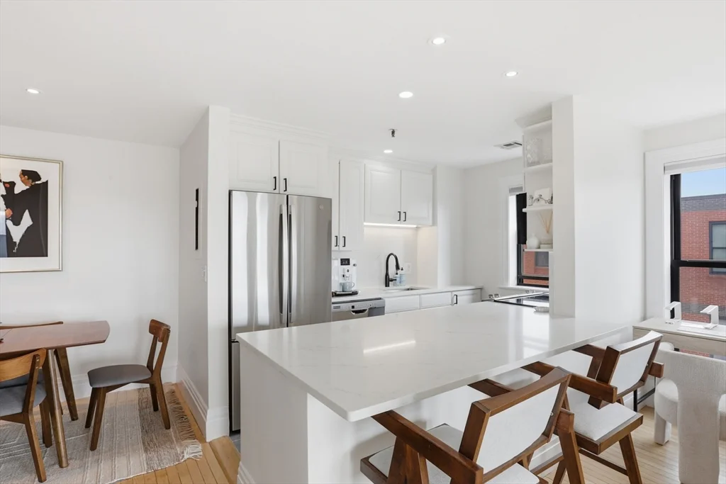 2 bed, 1 bath apartment for rent at 390 Commonwealth Ave Unit 801, Back Bay — photo 5 of 17