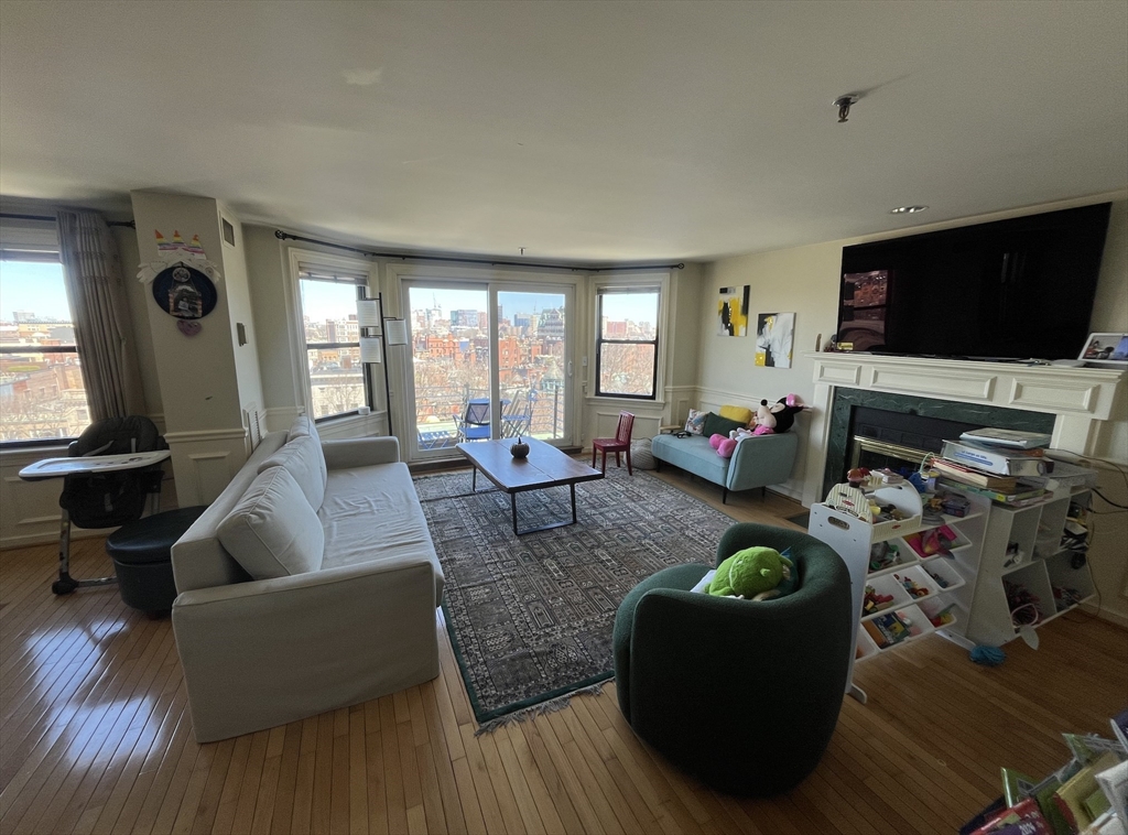 2 bed, 2 bath apartment for rent at 390 Commonwealth Ave Unit PH2, Back Bay — photo 7 of 22