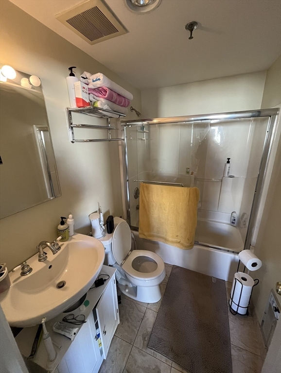 2 bed, 2 bath apartment for rent at 390 Commonwealth Ave Unit PH2, Back Bay — photo 17 of 22