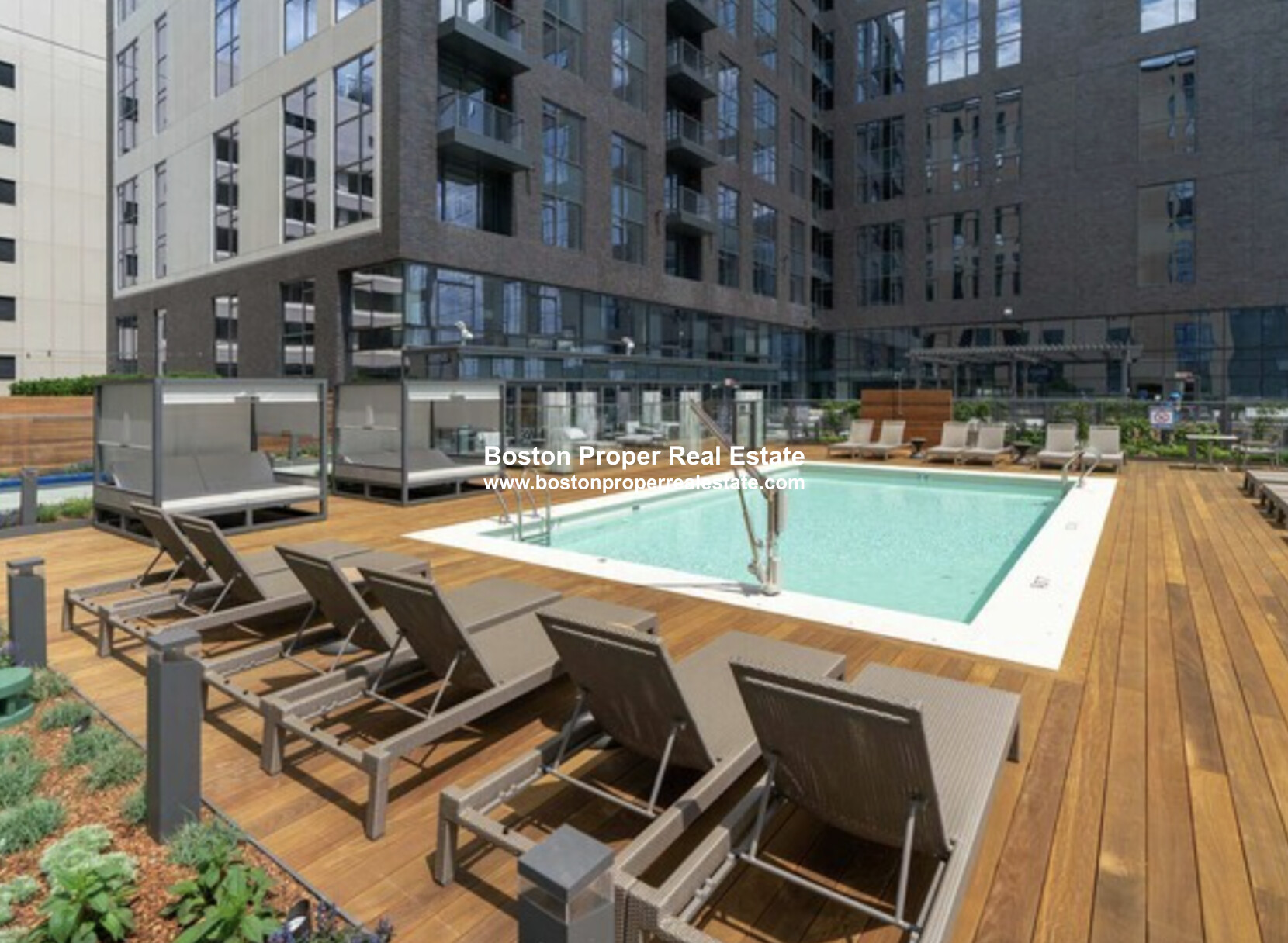 1 bed, 1 bath apartment for rent at 390 Harrison Ave Unit 416, South End — photo 1 of 13