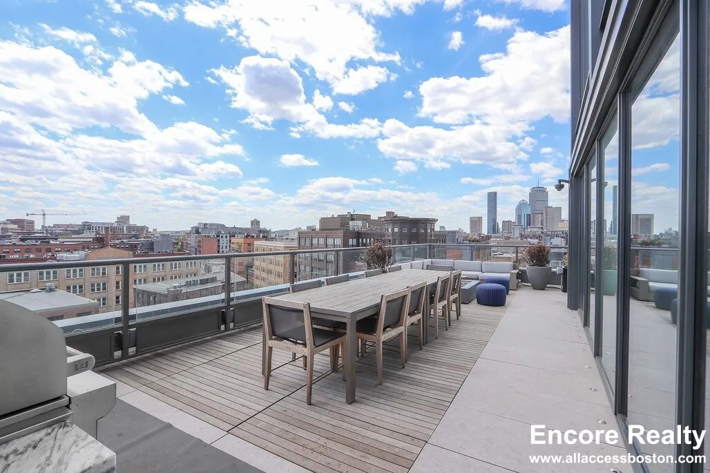 1 bed, 1 bath apartment for rent at 390 Harrison Ave Unit 604, South End