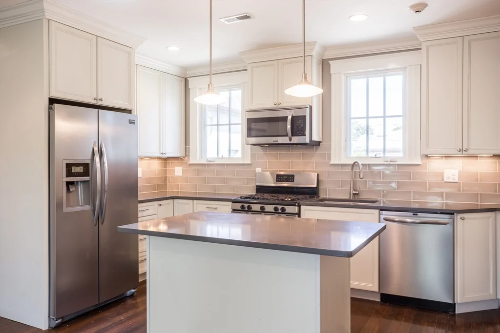 2 bed, 1 bath apartment for rent at 390 Langley Rd Unit 1, Newton Center — photo 2 of 17