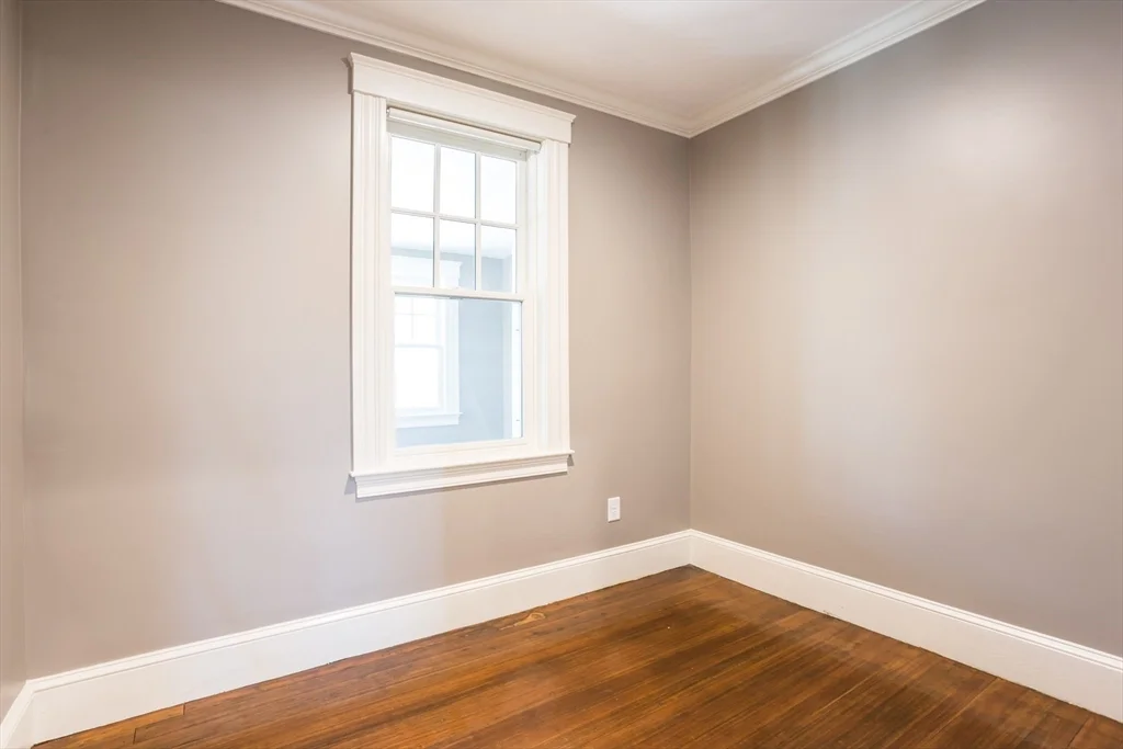 2 bed, 1 bath apartment for rent at 390 Langley Rd Unit 1, Newton Center — photo 13 of 17