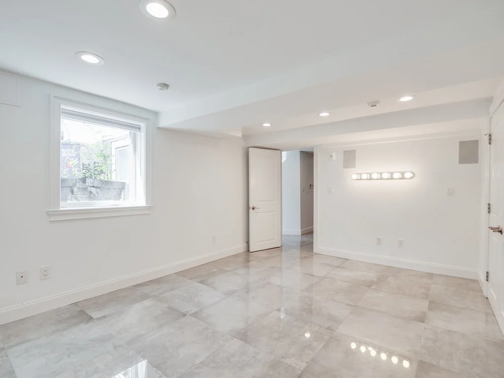 2 bed, 1 bath apartment for rent at 390 Medford St Unit 1, Winter Hill — photo 9 of 16