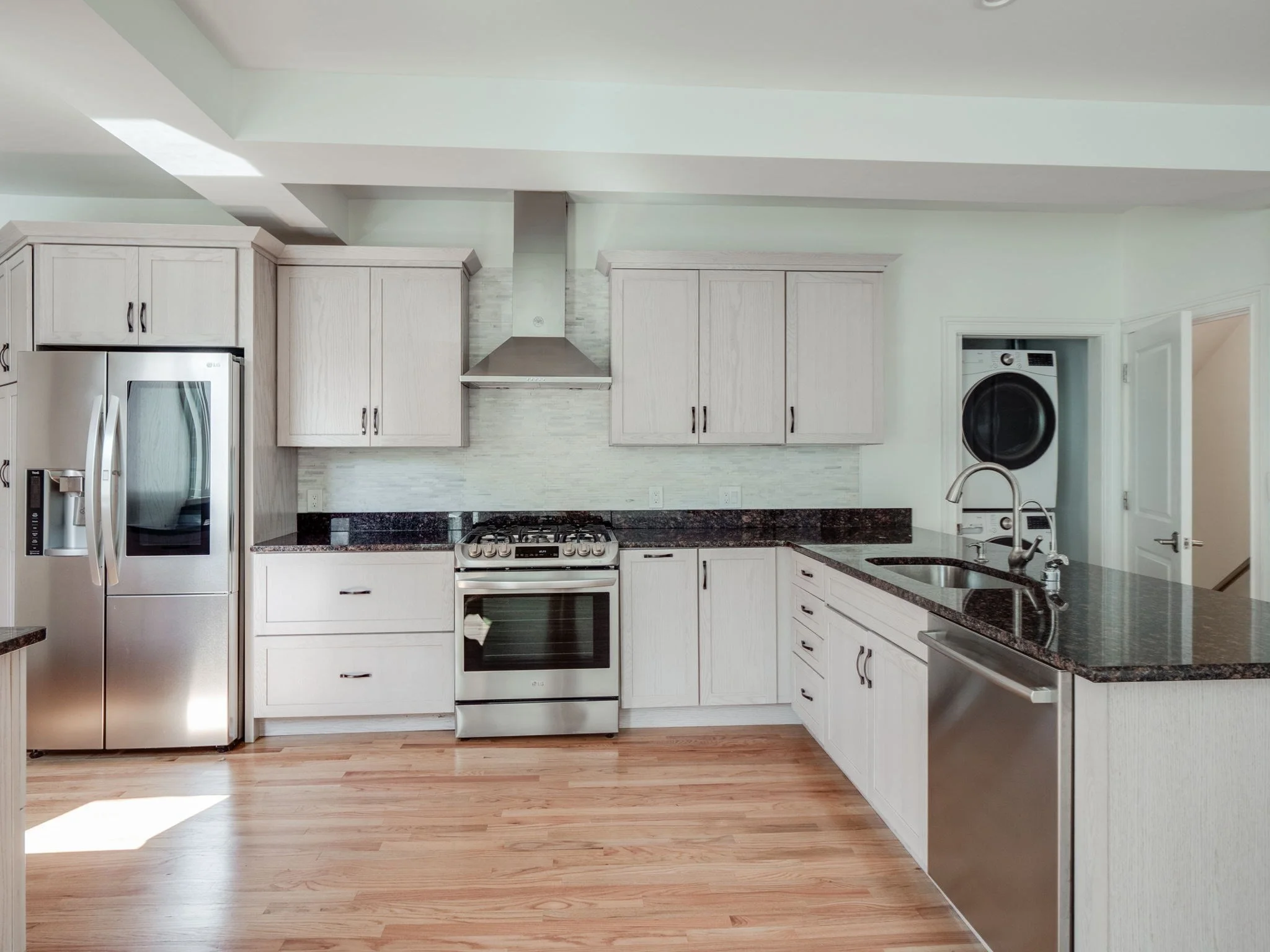 2 bed, 2 bath apartment for rent at 390 Medford St Unit 1A, Winter Hill — photo 3 of 26
