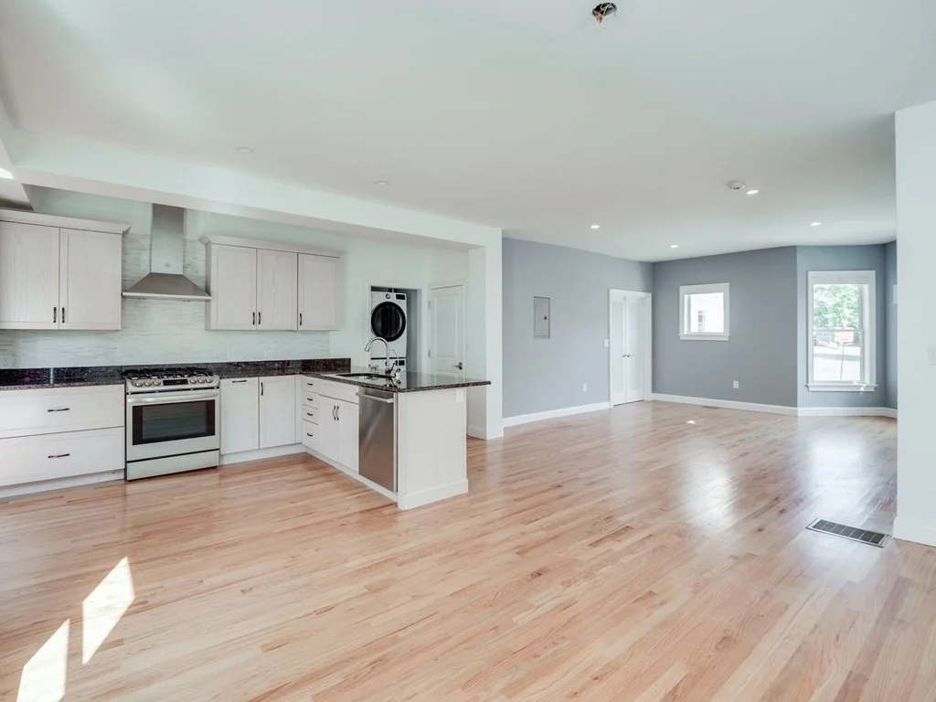2 bed, 2 bath apartment for rent at 390 Medford St Unit 2, Winter Hill — photo 4 of 27