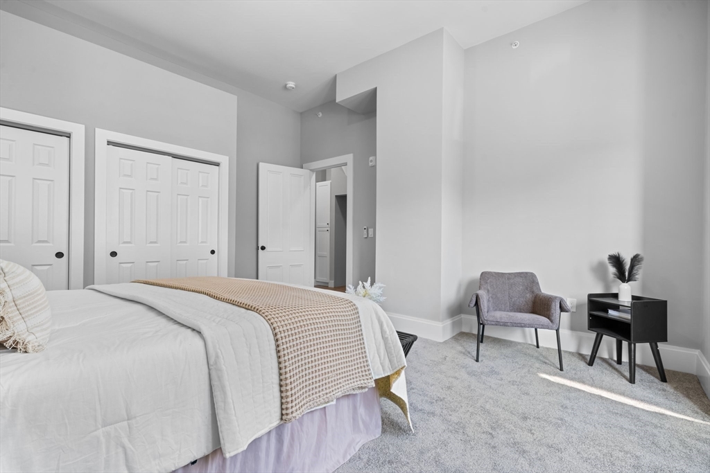 2 bed, 1 bath apartment for rent at 390 Meridian St Unit 2, Central Square — photo 14 of 30
