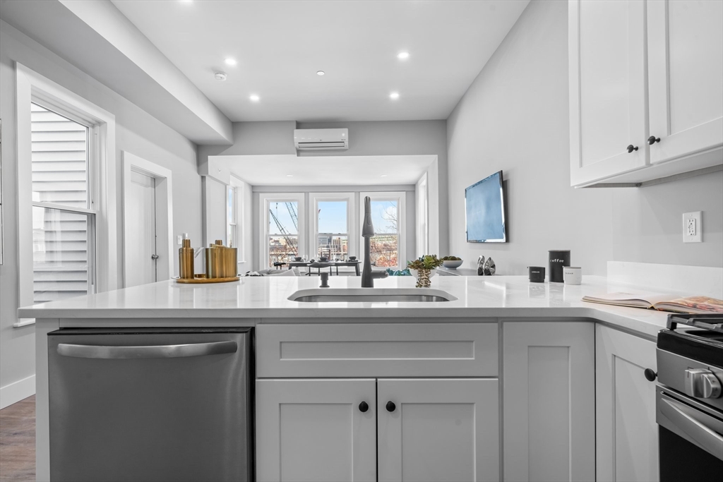2 bed, 1 bath apartment for rent at 390 Meridian St Unit 2, Central Square — photo 9 of 30