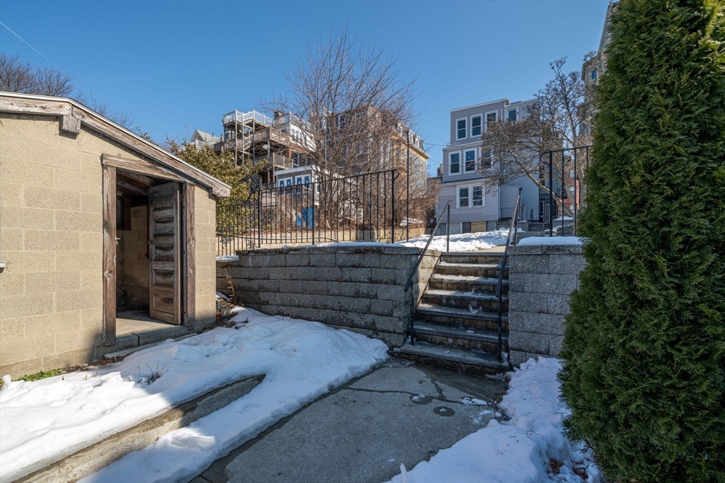 2 bed, 1 bath apartment for rent at 390 Meridian St Unit 2, Central Square — photo 28 of 30