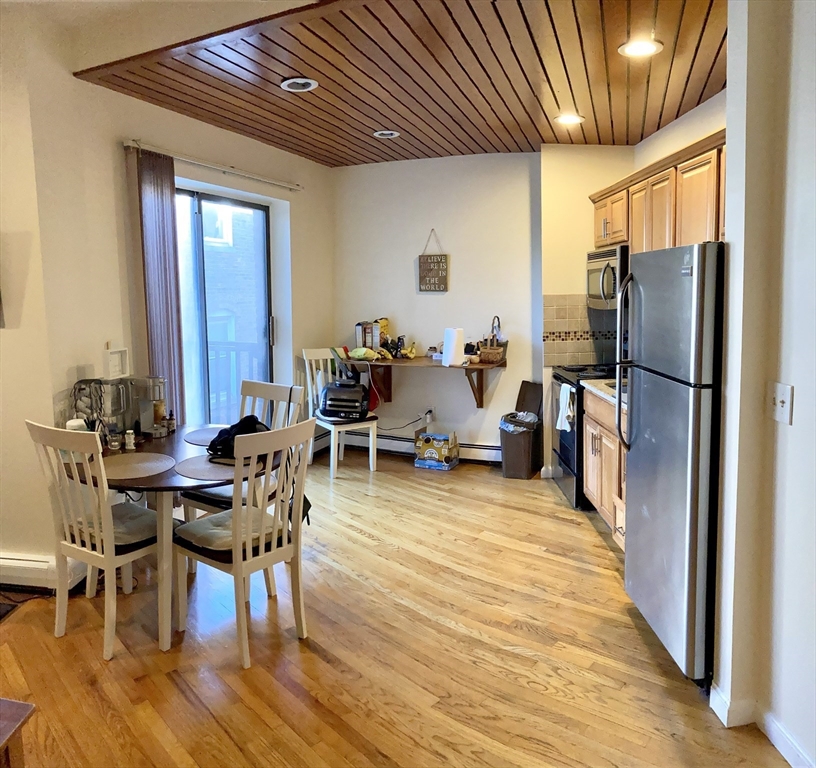 1 bed, 1 bath apartment for rent at 390 Riverway Unit 17, Fenway — photo 2 of 7
