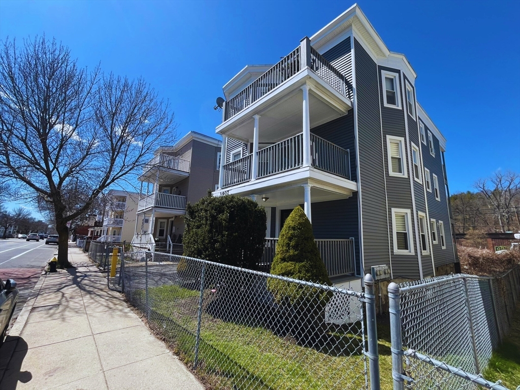 3 bed, 1 bath apartment for rent at 3907 Washington St Unit 2, Jamaica Plain