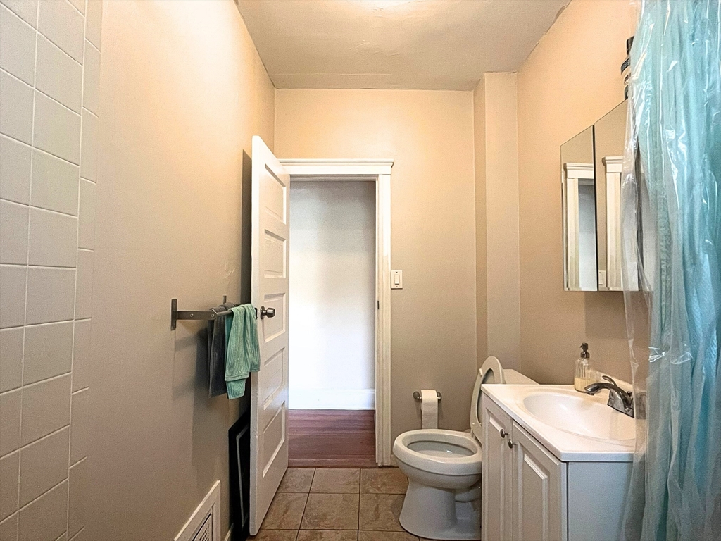 3 bed, 1 bath apartment for rent at 3907 Washington St Unit 2, Jamaica Plain — photo 22 of 36